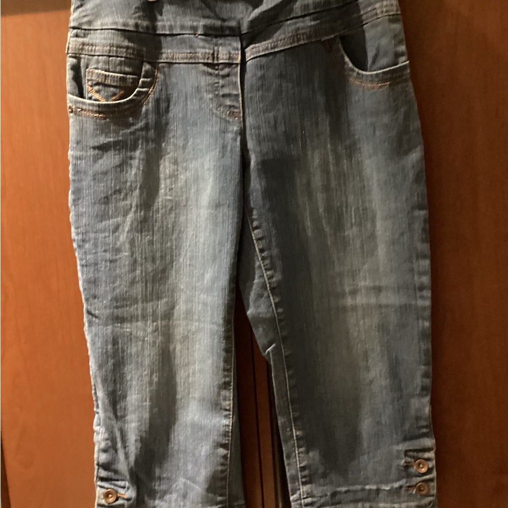 Casual Blue Denim Capris